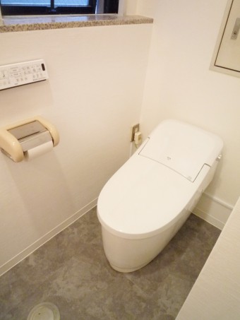 スタジオのトイレリフォーム LIXILプレアスLSにお取替え スタジオのトイレリフォーム LIXILプレアスLSにお取替え